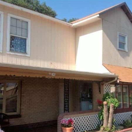Oyo Hotel Colby, Ks 外观 照片