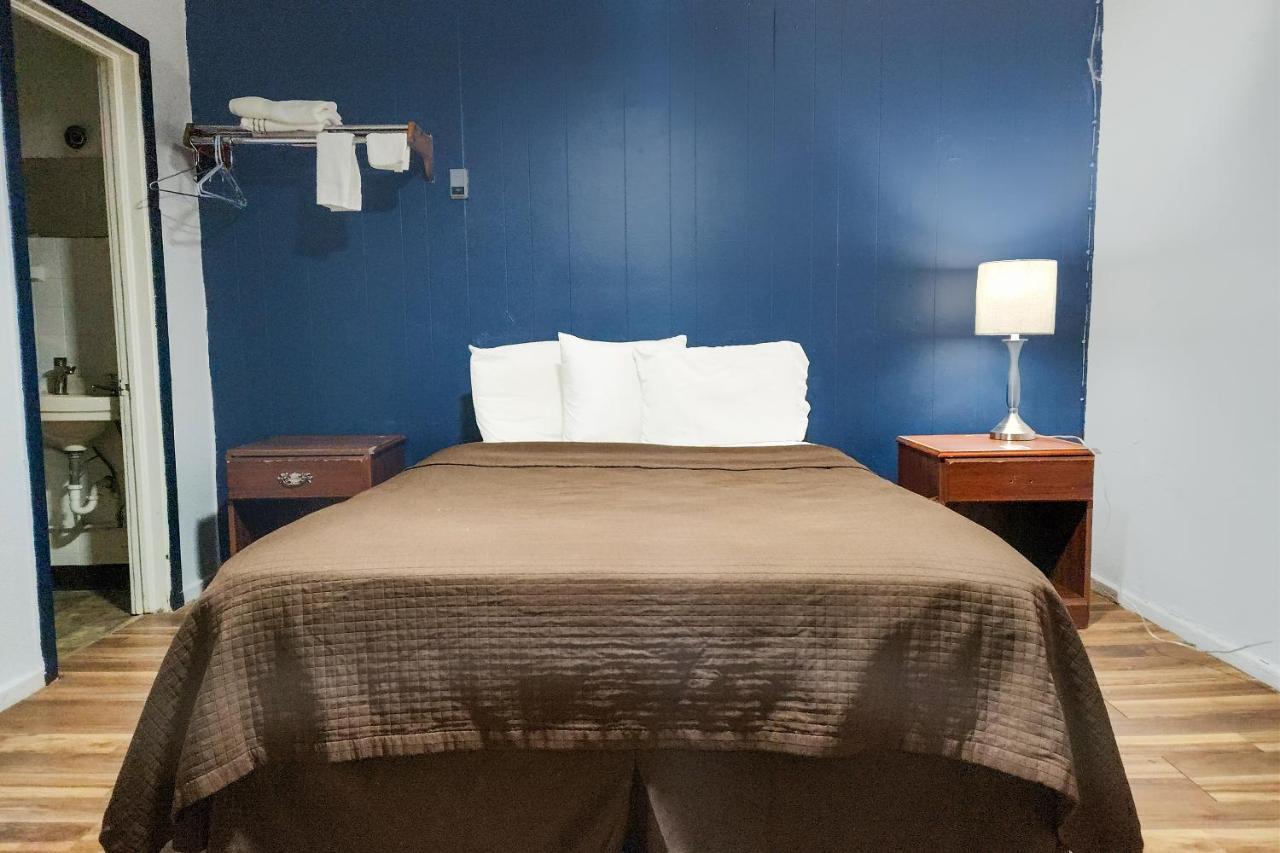 Oyo Hotel Colby, Ks 外观 照片